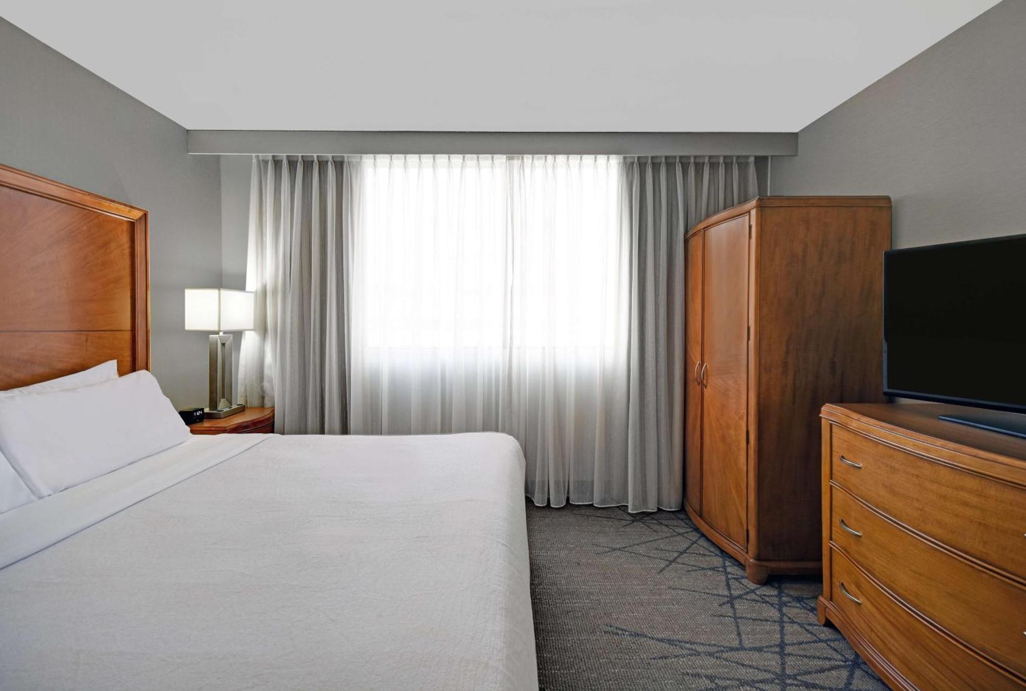 Embassy Suites By Hilton Detroit - Livonia/Novi Exteriér fotografie