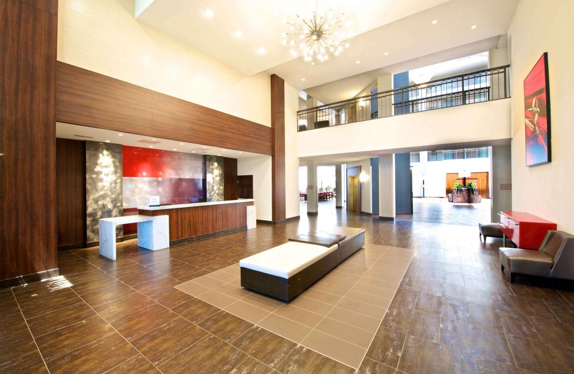 Embassy Suites By Hilton Detroit - Livonia/Novi Exteriér fotografie