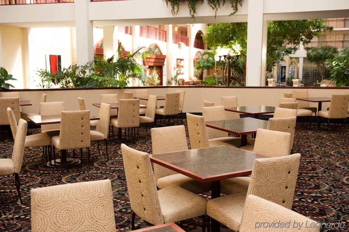 Embassy Suites By Hilton Detroit - Livonia/Novi Exteriér fotografie