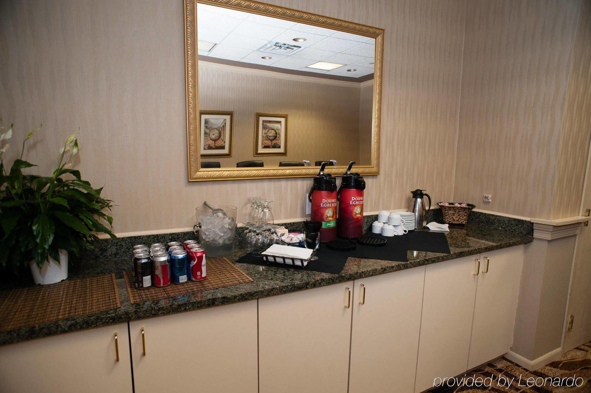 Embassy Suites By Hilton Detroit - Livonia/Novi Exteriér fotografie