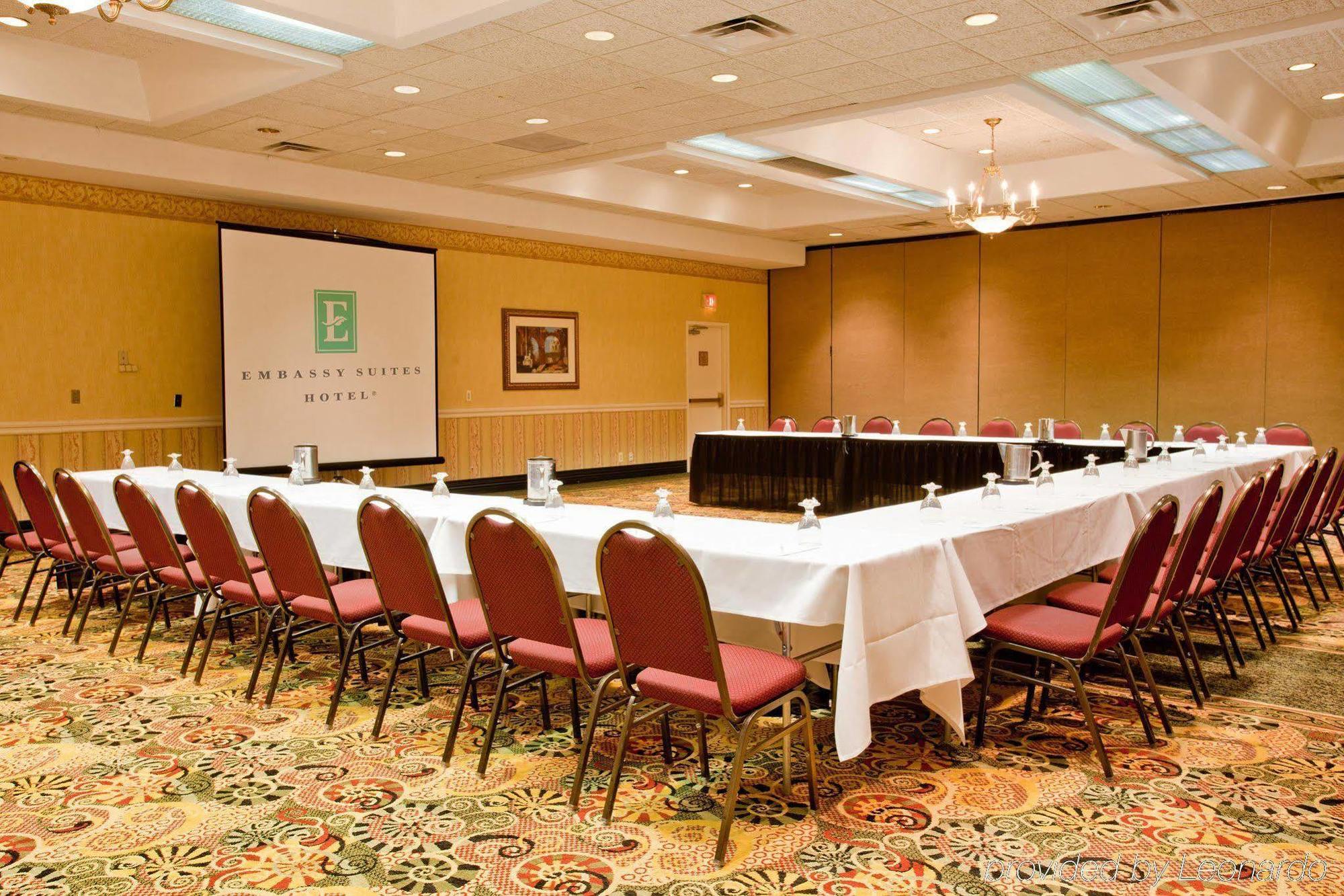 Embassy Suites By Hilton Detroit - Livonia/Novi Exteriér fotografie